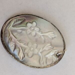 Hand-Carved Mother of Pearl Floral Pendant Necklace - Iridescent White